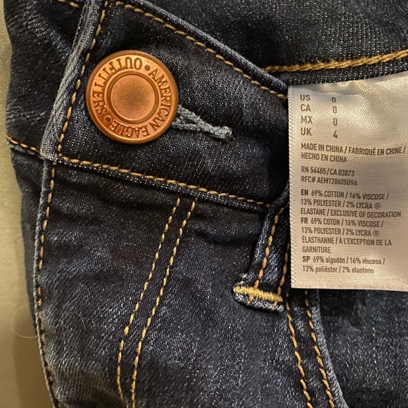 Shorts - Picture 3 of 3